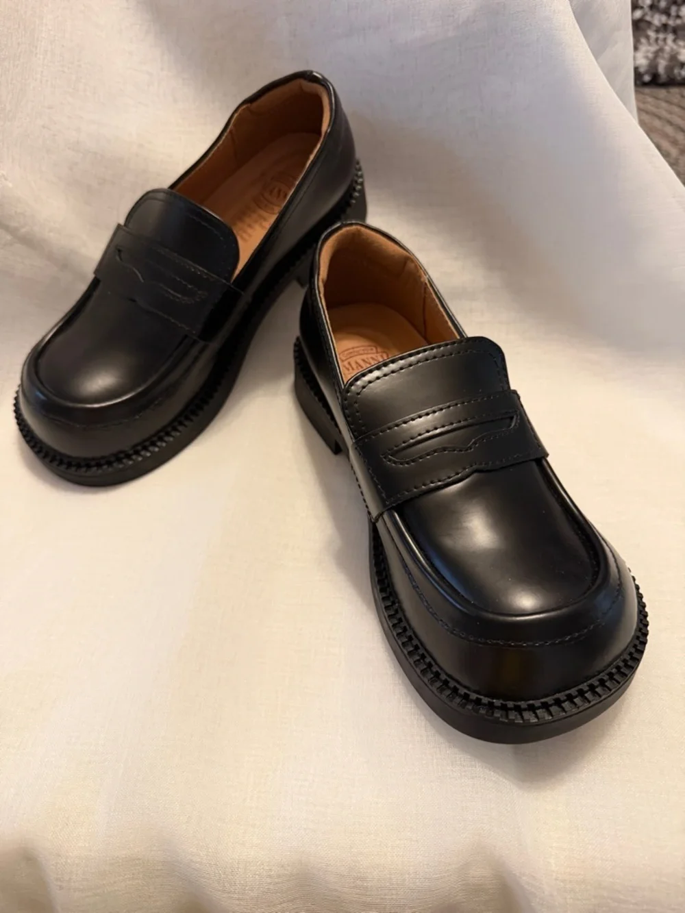 MANNI New Womens Comfortable Black Leather Wide Handmade  Toe Box Loafers sz 39